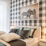 Deluxe By The Railway Station - Parking W Cenie 3*