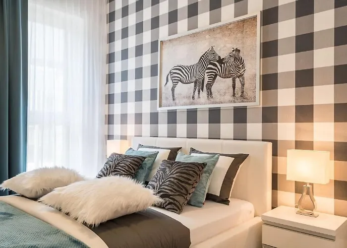 Deluxe By The Railway Station - Parking W Cenie 3*