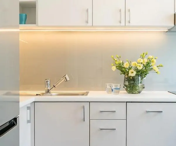 Deluxe By The Railway Station - Parking W Cenie アパートホテル